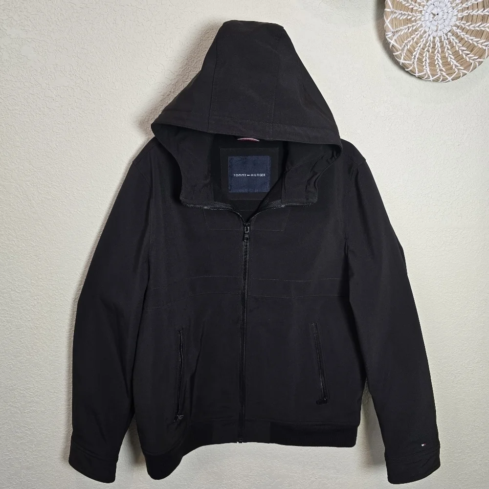 Tommy Hilfiger Men's Black Hooded Windbreaker Size Large